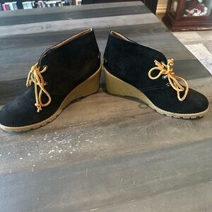 Sperrys black suede rain boots